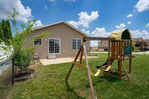 1102 Rader Run Bloomington IL 61704