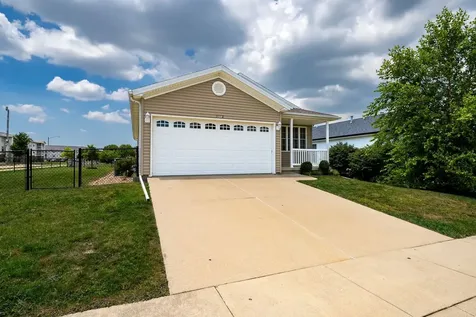 1102 Rader Run Bloomington IL 61704