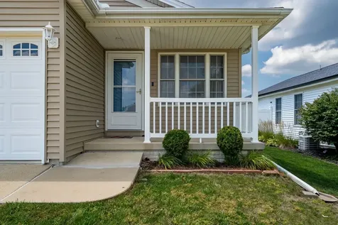 1102 Rader Run Bloomington IL 61704