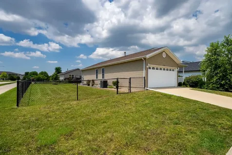1102 Rader Run Bloomington IL 61704