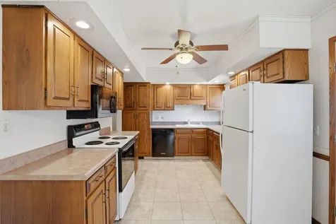 3002 15TH Street Moline IL 61265