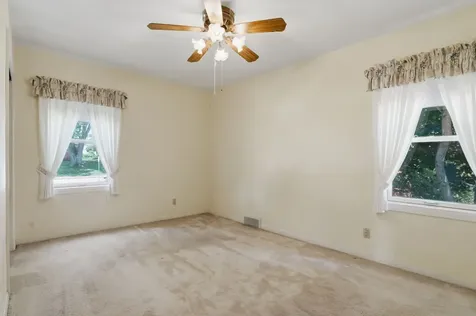 3002 15TH Street Moline IL 61265