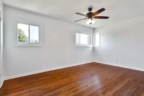 446 Oak Street Des Plaines IL 60016