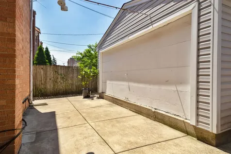 446 Oak Street Des Plaines IL 60016