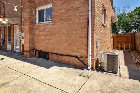 446 Oak Street Des Plaines IL 60016