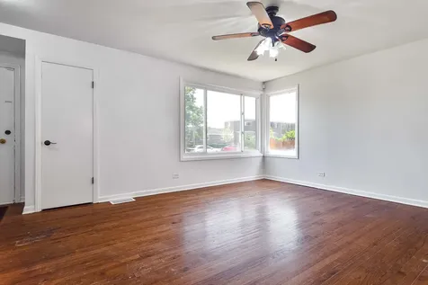 446 Oak Street Des Plaines IL 60016