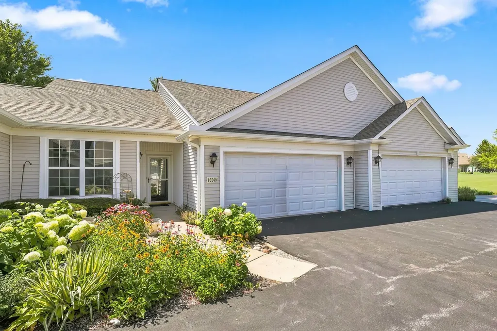 13549 Delaney Road Huntley IL 60142