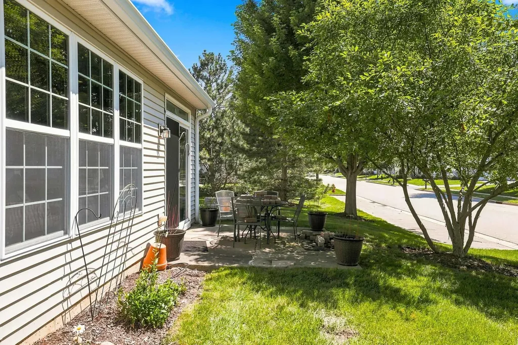 13549 Delaney Road Huntley IL 60142