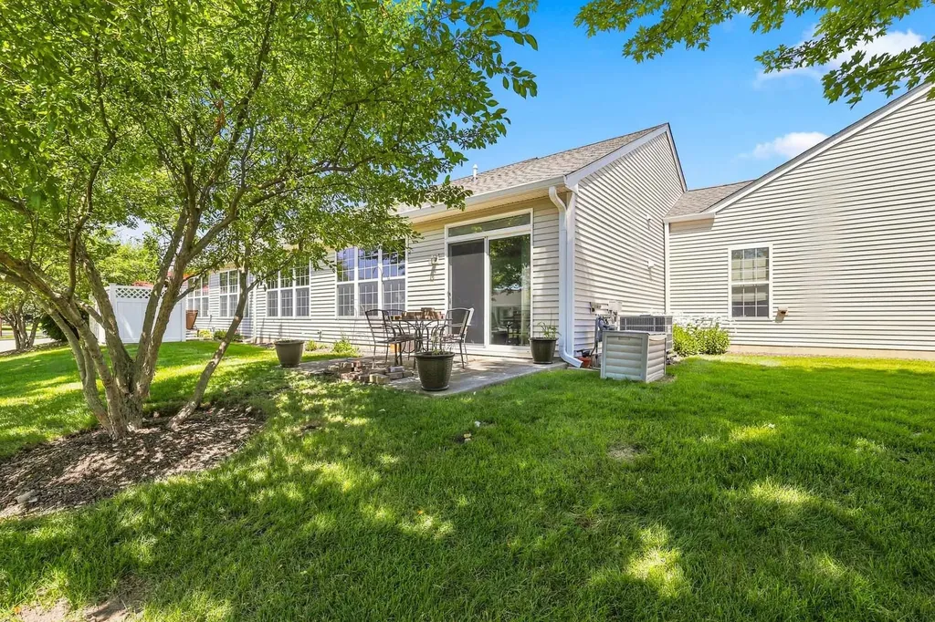 13549 Delaney Road Huntley IL 60142