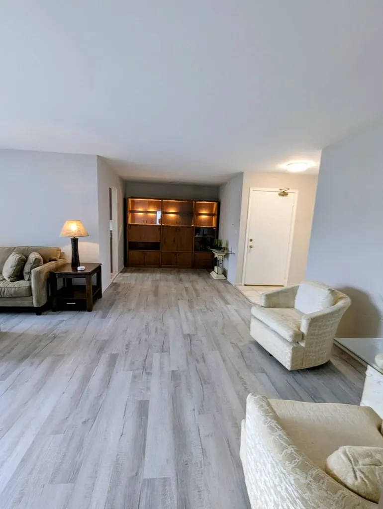 9318 Montgomery Drive Orland Park IL 60462