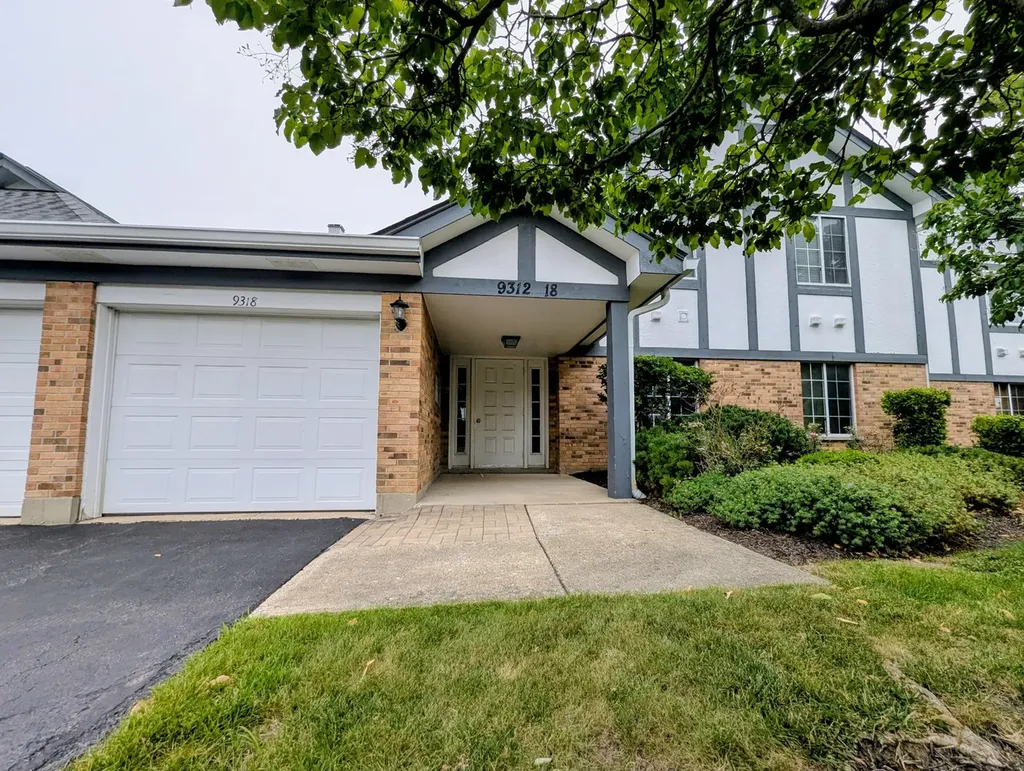 9318 Montgomery Drive Orland Park IL 60462
