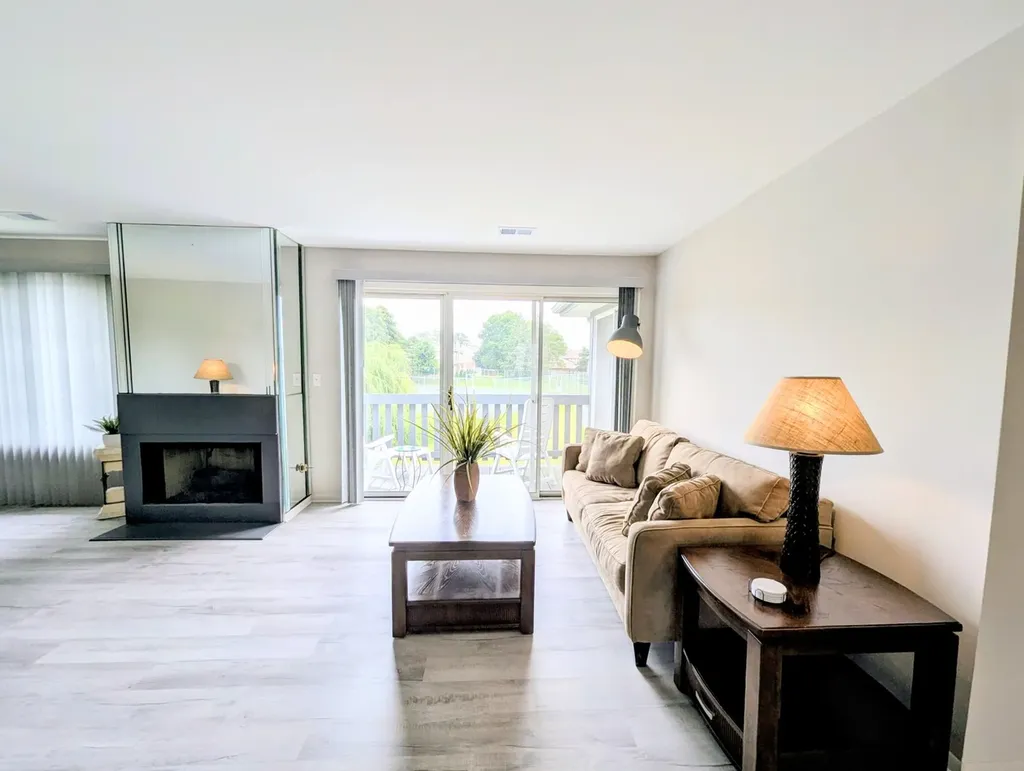 9318 Montgomery Drive Orland Park IL 60462