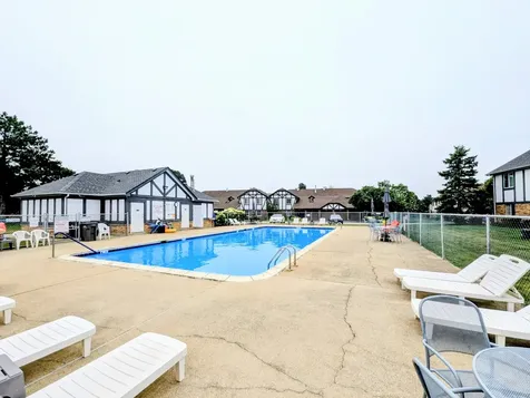9318 Montgomery Drive Orland Park IL 60462