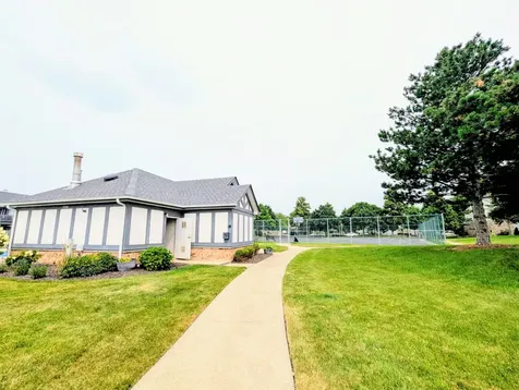 9318 Montgomery Drive Orland Park IL 60462