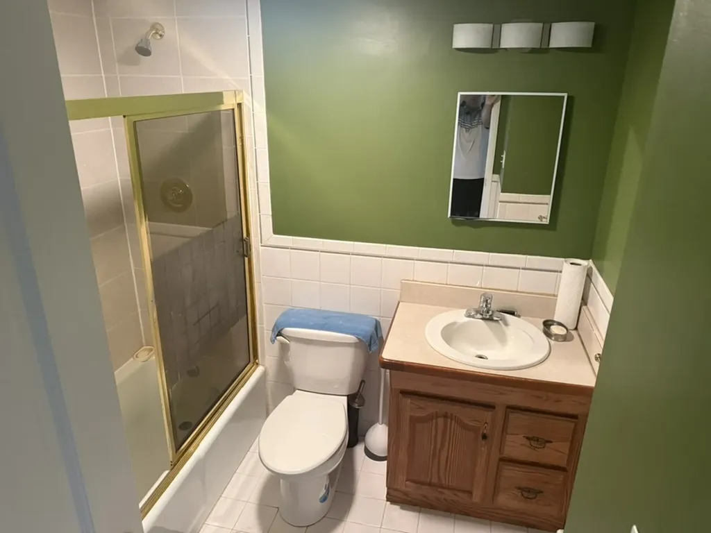 5125 Blodgett Avenue Downers Grove IL 60515