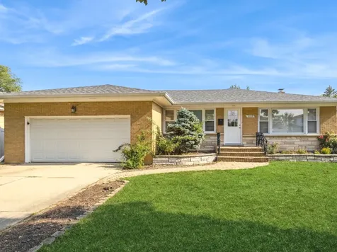 5018 Dobson Street Skokie IL 60077