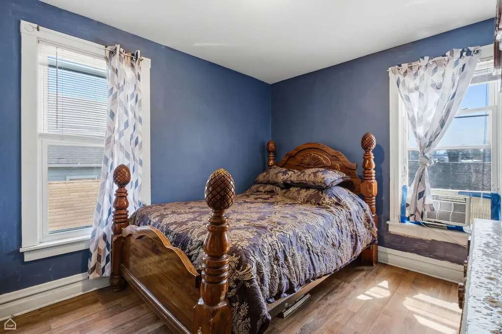 4440 North Kasson Avenue Chicago IL 60630