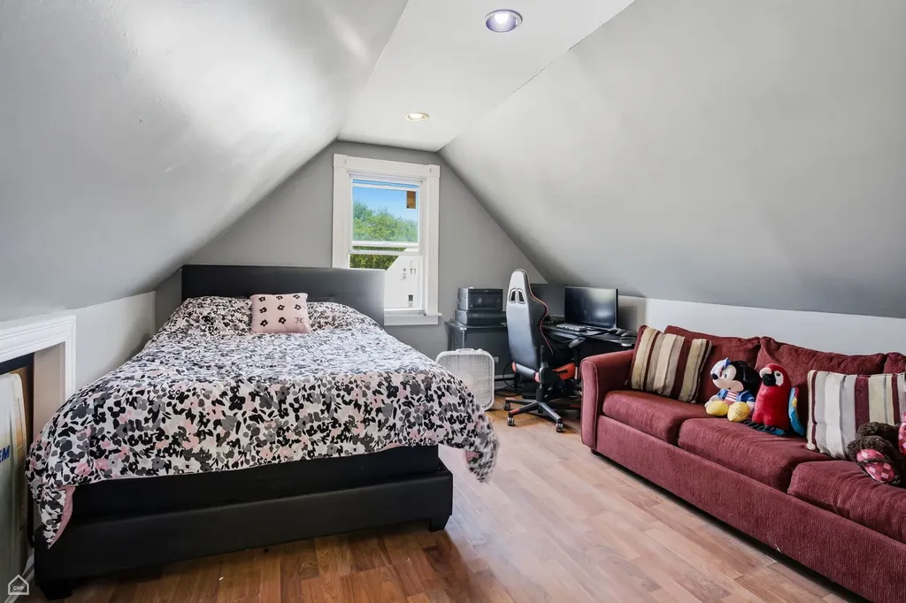 4440 North Kasson Avenue Chicago IL 60630