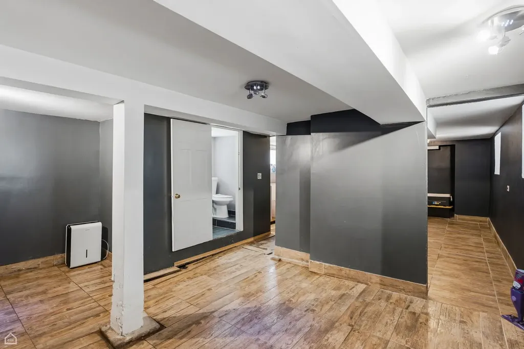 4440 North Kasson Avenue Chicago IL 60630
