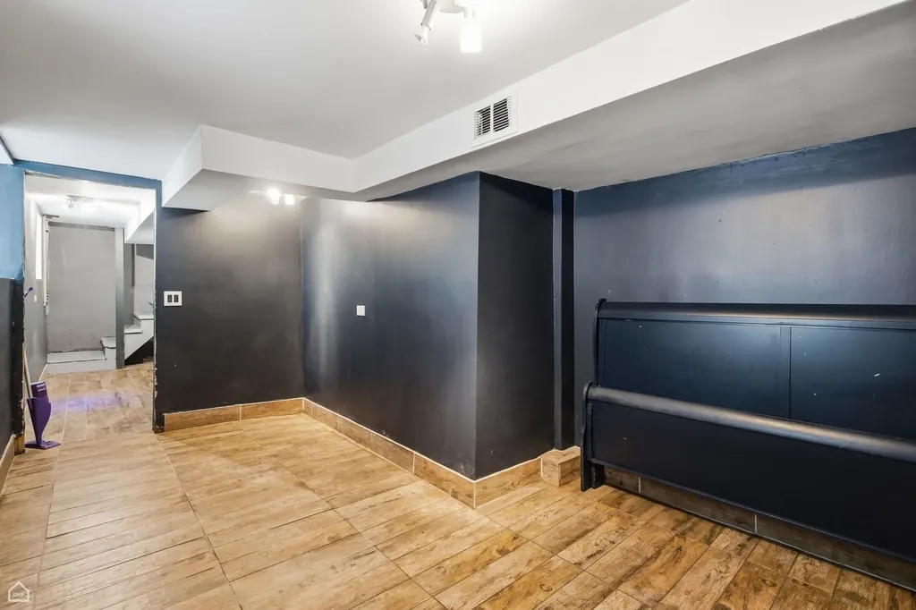 4440 North Kasson Avenue Chicago IL 60630