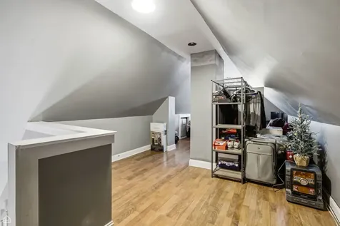 4440 North Kasson Avenue Chicago IL 60630
