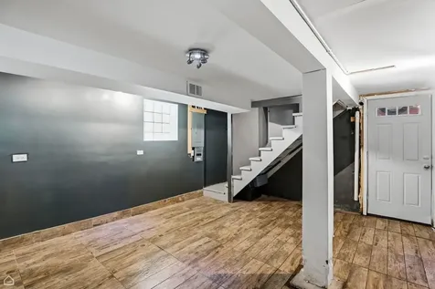 4440 North Kasson Avenue Chicago IL 60630
