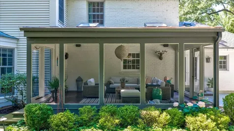 567 Oak Street Winnetka IL 60093