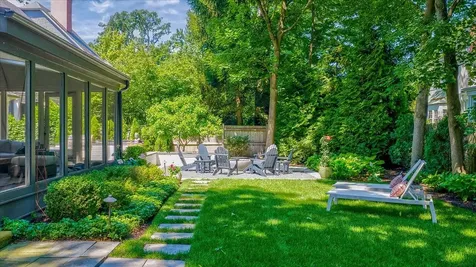 567 Oak Street Winnetka IL 60093