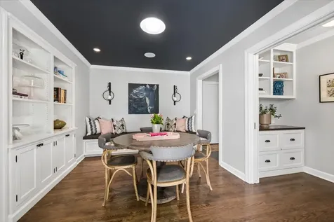 567 Oak Street Winnetka IL 60093