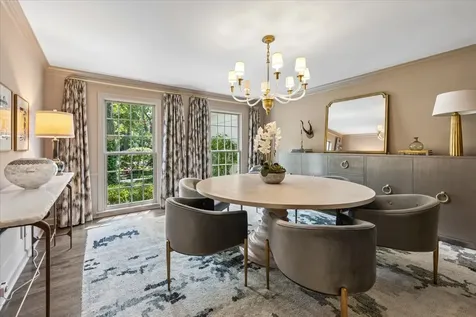 567 Oak Street Winnetka IL 60093