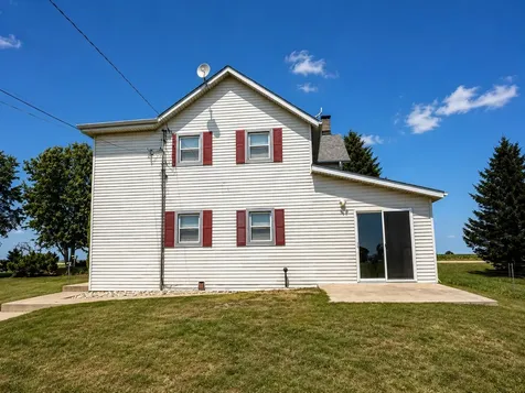 15251 West Coffman Road Forreston IL 61030