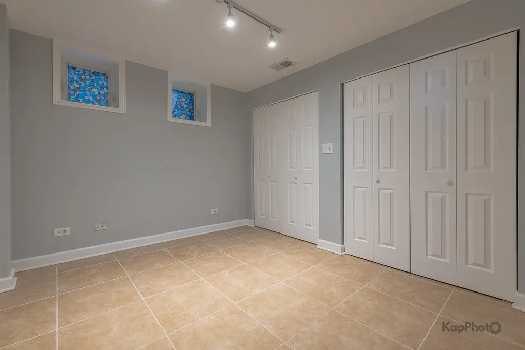 2841 South Wells Street Chicago IL 60616