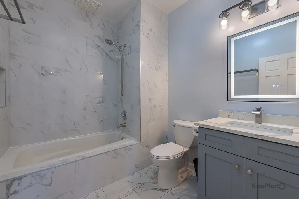 2841 South Wells Street Chicago IL 60616
