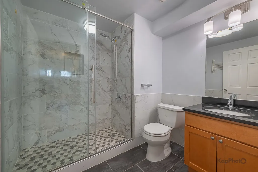 2841 South Wells Street Chicago IL 60616