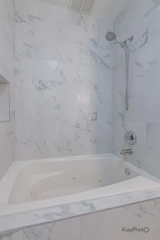 2841 South Wells Street Chicago IL 60616