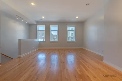 2841 South Wells Street Chicago IL 60616