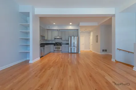 2841 South Wells Street Chicago IL 60616