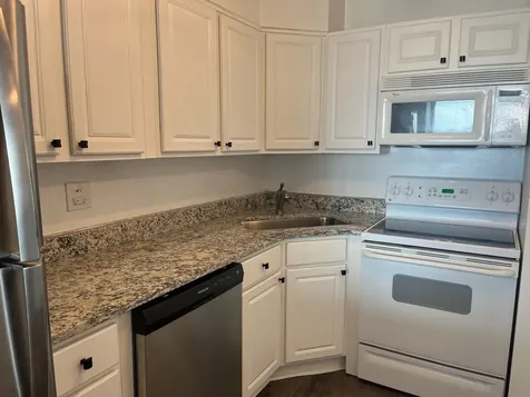 1560 North Sandburg Terrace Chicago IL 60610