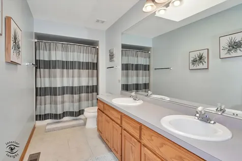 19524 Southfield Lane Tinley Park IL 60487