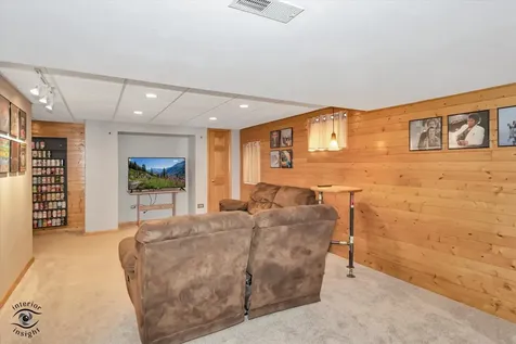 19524 Southfield Lane Tinley Park IL 60487
