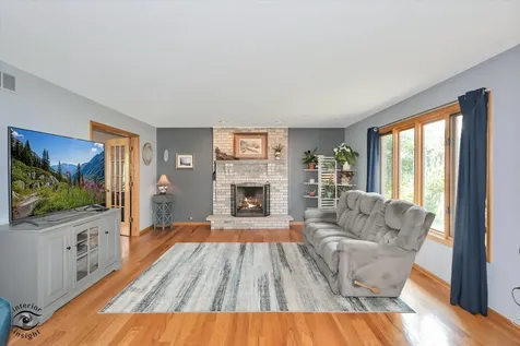 19524 Southfield Lane Tinley Park IL 60487