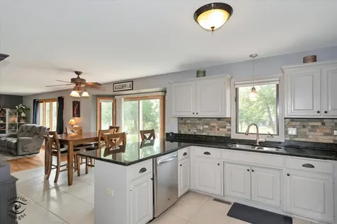 19524 Southfield Lane Tinley Park IL 60487