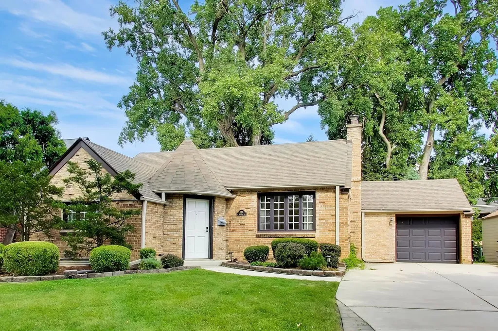427 South Western Avenue Park Ridge IL 60068