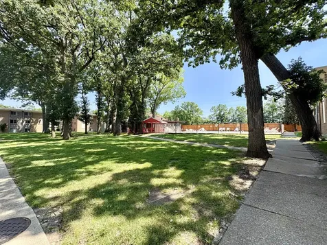 7426 West 111th Street Worth IL 60482
