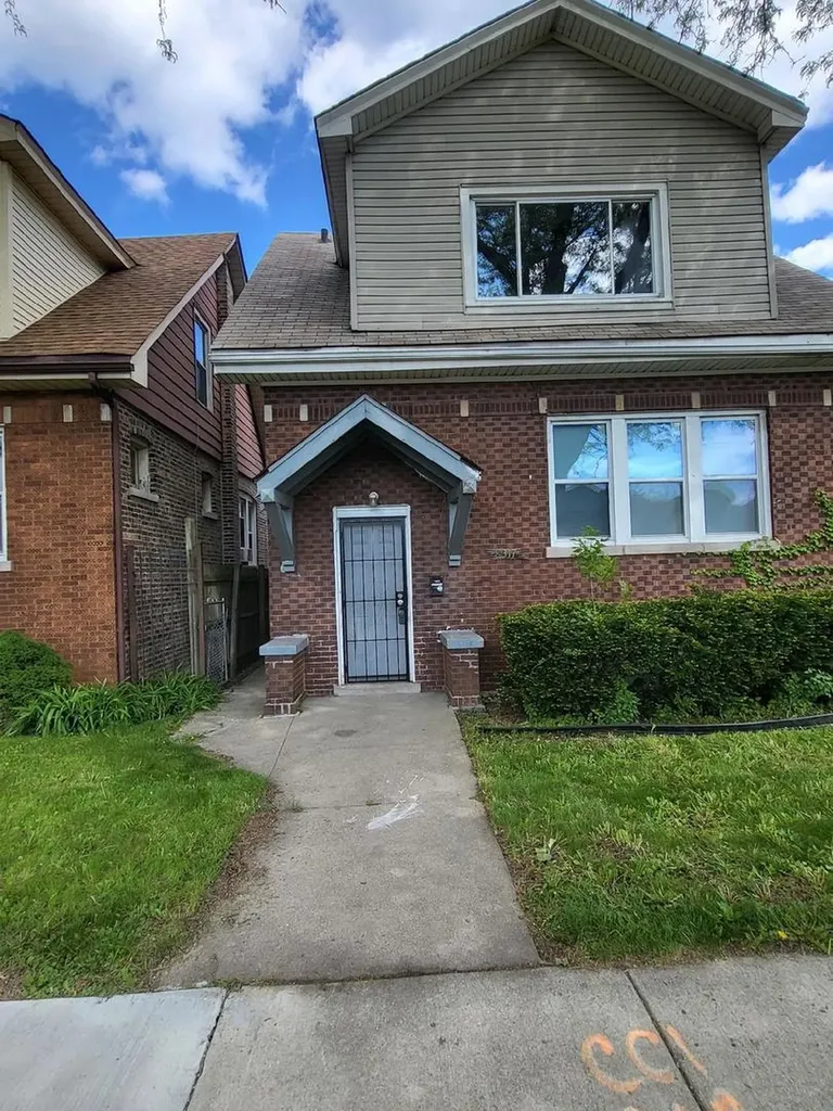 8317 South Aberdeen Street Chicago IL 60620