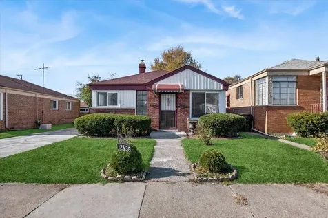 12538 South Justine Street Calumet Park IL 60827