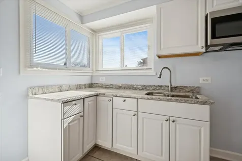 12538 South Justine Street Calumet Park IL 60827