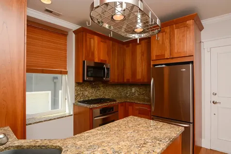 3614 North Bosworth Avenue Chicago IL 60613