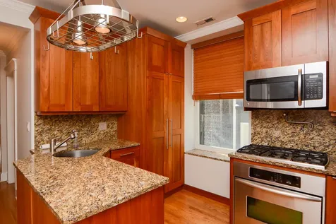 3614 North Bosworth Avenue Chicago IL 60613