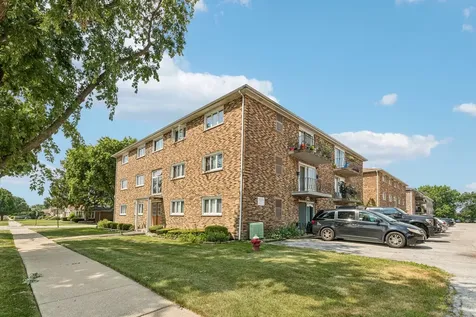 5834 West 77th Street Burbank IL 60459